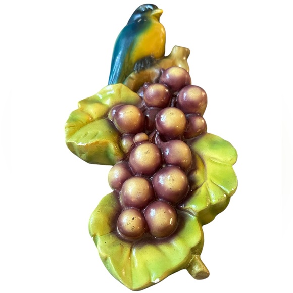 Vintage Devon Ware Mid Century Chalk Ware Parrot Grapes Motif Wall Décor - Picture 3 of 6